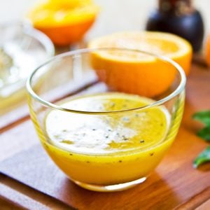 Recette santé de sauce à salade au sésame et à l’orange