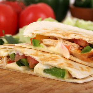 Quesadillas fromage-tomate