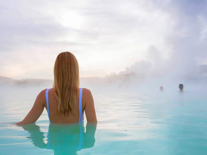 Parmi les destinations les plus sexy, il y a le Blue Lagoon, en Islande