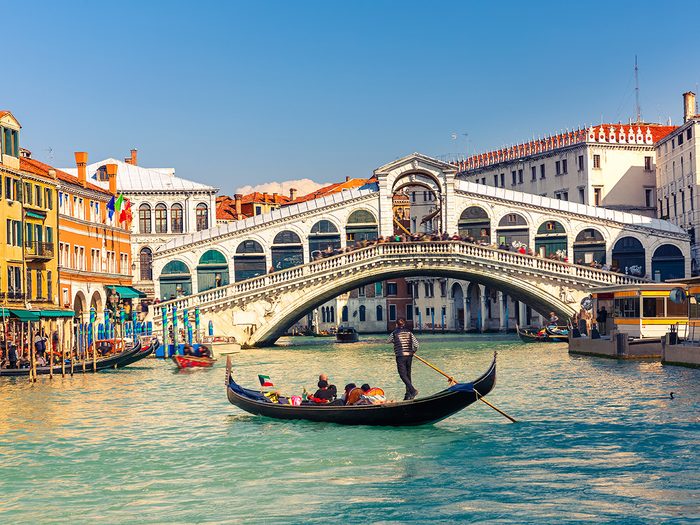 Vous devez visiter la ville de Venise, en Italie
