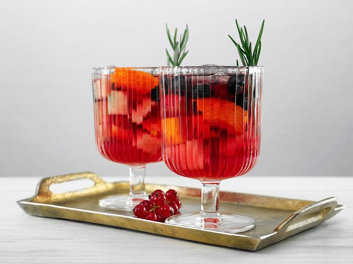 Cocktail Sangria Avec Raisins Orange Et Miel
