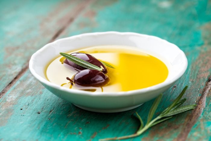 Reniflez l'huile d'olive pour maigrir.