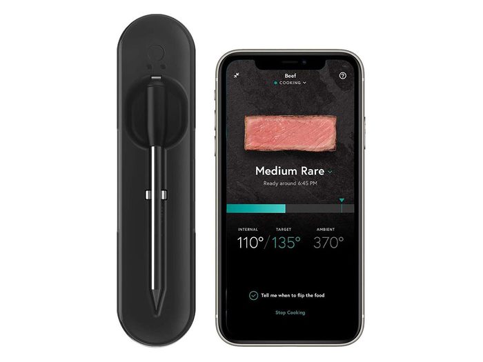 Le thermomètre intelligent à viande sans fil Bluetooth fait partie de nos idées de cadeaux de dernière minute.