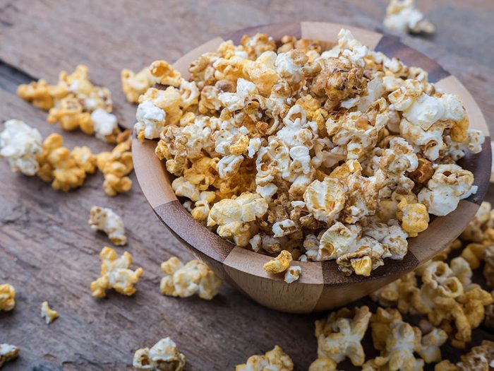 Essayez cette recette de popcorn santé à la cajun.