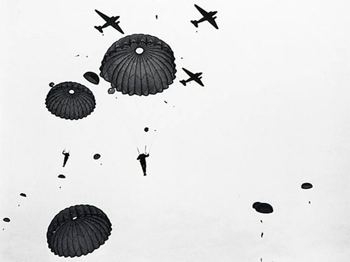 Jour du Souvenir: le parachutiste.