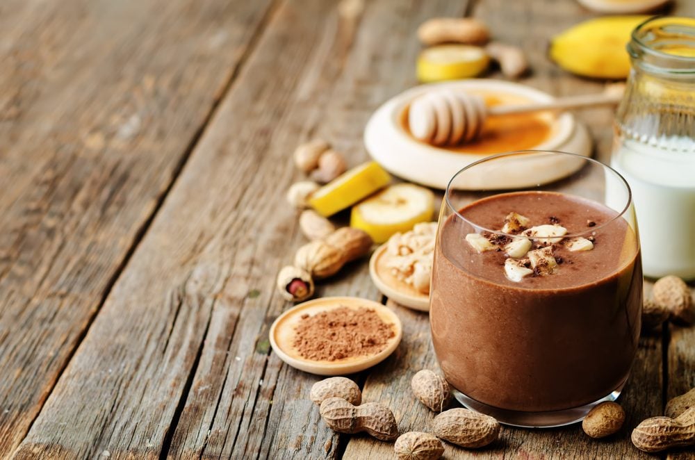 Smoothie au chocolat et au beurre d'arachide - Evive Blog
