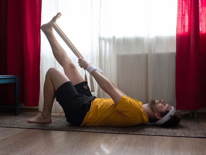 Testez la supta padangusthasana, une position de yoga qui aide contre l'anxiété.
