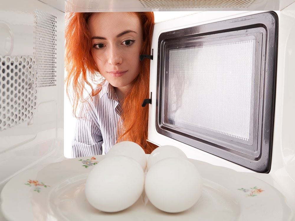 Cette astuce pour cuire un œuf au micro-ondes en trente secondes va changer  votre vie