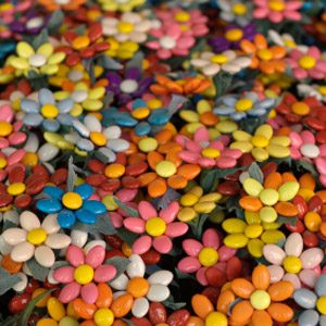 4. Achetez des bonbons confettis