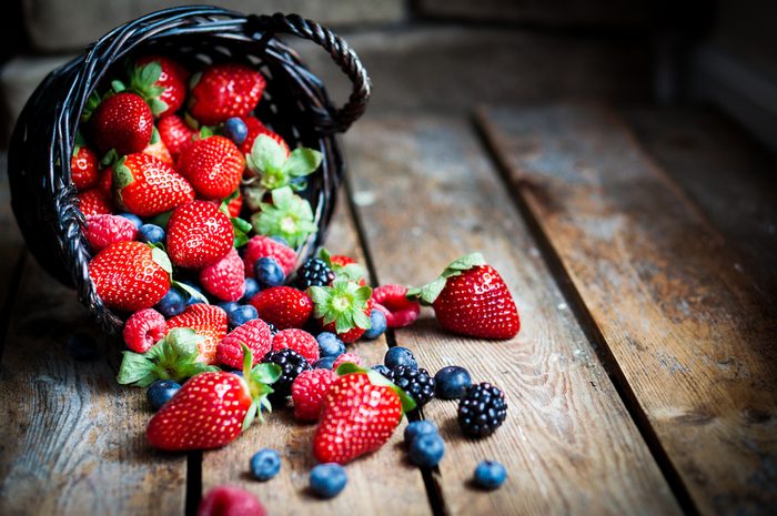 Premier conseil pour maigrir et perdre du poids plus rapidement: Devez-vous opter pour des fraises, framboises ou bleuets?