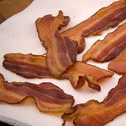 1. Cuire des tranches de bacon au micro-onde