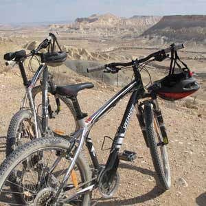 4. Roulez à vélo dans le désert du Néguev