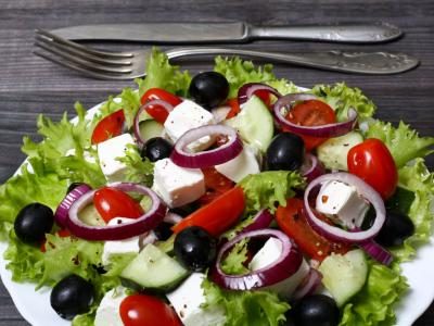 5. Ajoutez des tonnes d'autres fruits et légumes à votre salade minceur