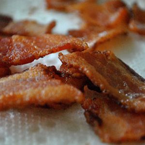 6. Cuire du bacon sans faire de dégâts