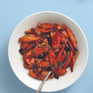 Potage aux carottes et à l'aneth 