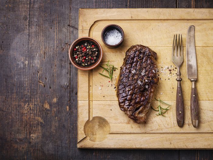 1er secret de cuisson pour un steak réussi: le faire vieillir 