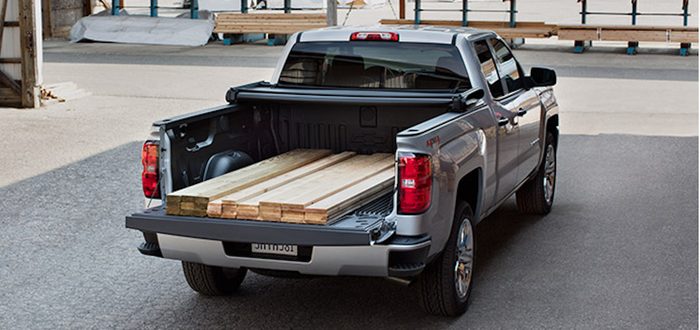Chevrolet Silverado 2016 : transport plus facile des matériaux 