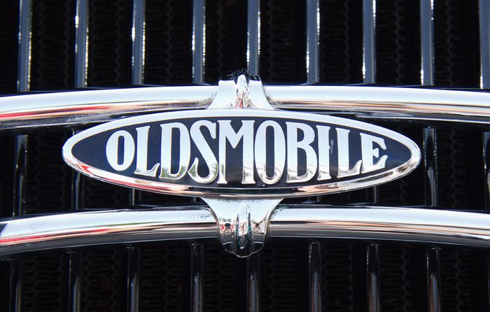 Oldsmobile Intrigue