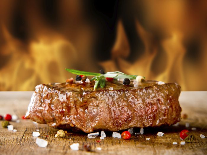 2e secret de cuisson pour un steak réussi: le laisser reposer 