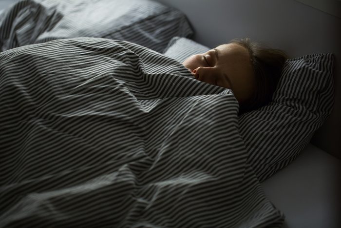 Dormir permet de refaire le plein d’énergie.