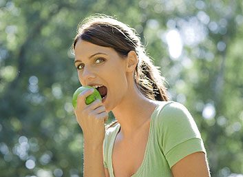 Aliments qui favorisent l'hygiène de votre bouche