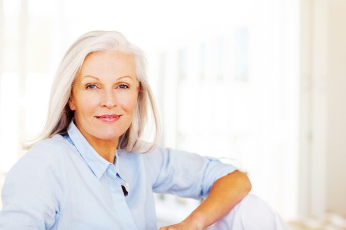 Cheveux vieillissants: les conseils d'un expert beauté
