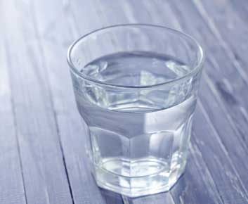 2. Buvez davantage d'eau 