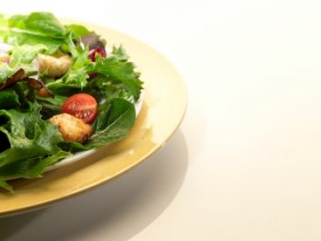 2. Devant un buffet de salades, comment disposeriez-vous vos légumes si vous étiez un artiste et votre assiette, une palette?