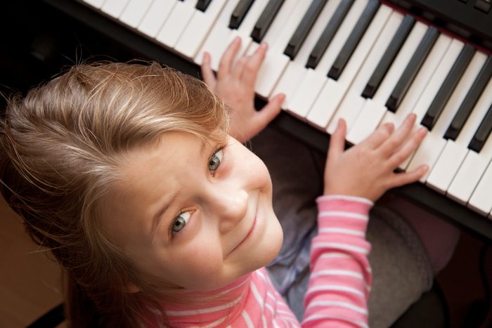 Jouer d'un instrument de musique pourrait protéger l'acuité mentale à long terme.