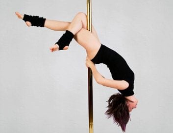 3. Danse à la barre verticale (pole dance)