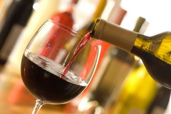 3. Mythe: parmi les boissons alcoolisées, seul le vin rouge exerce une action protectrice sur le cœur