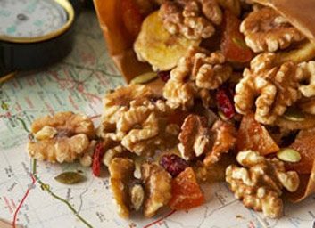 Mélange de noix, de graines et de fruits déshydratés
