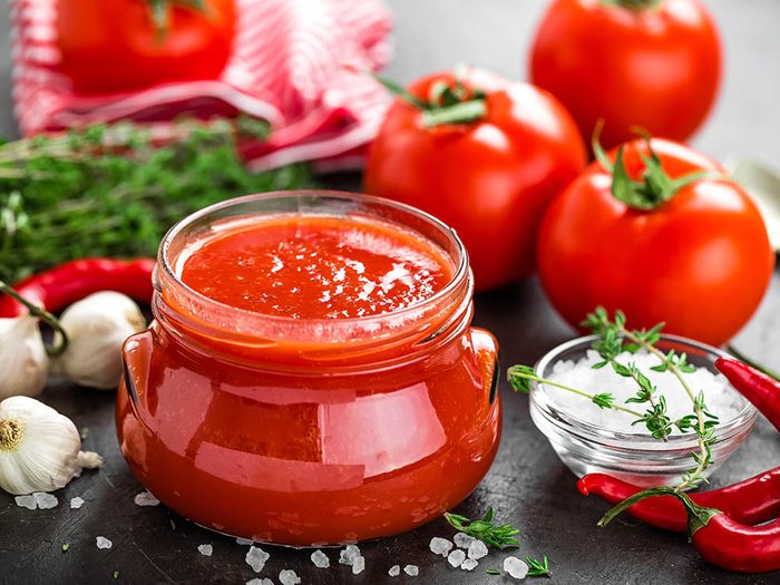 Aliments à ne jamais racheter: la sauce tomate.