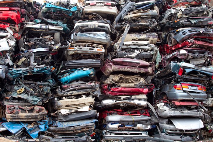Vous pouvez d'abord vendre votre véhicule vous-même pour le recycler, ce qui s'avère être le recyclage le plus payant