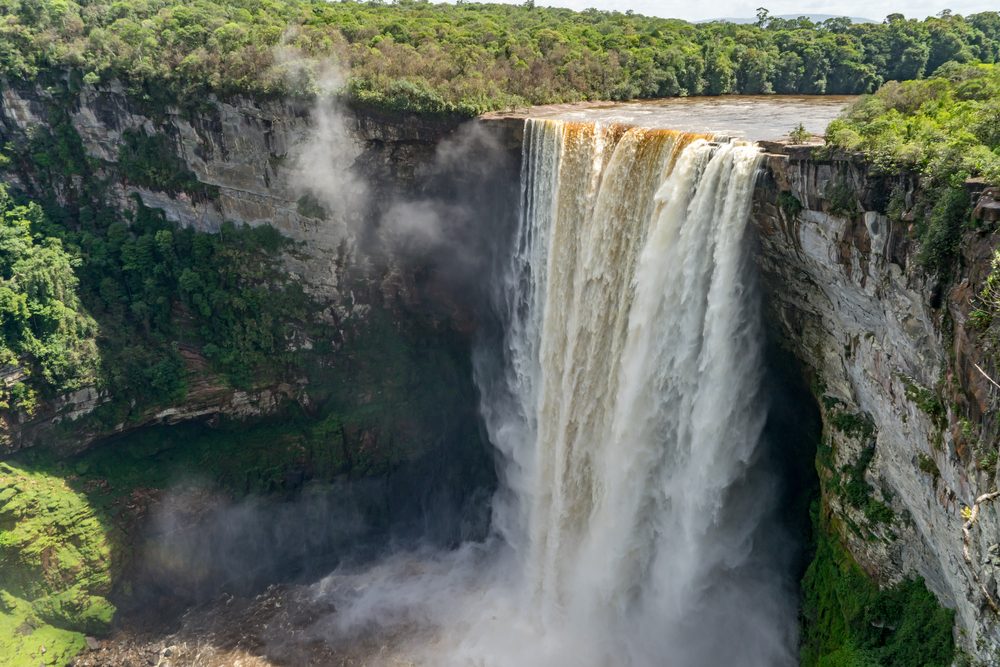 Les chutes de Kaieteur au Guyana