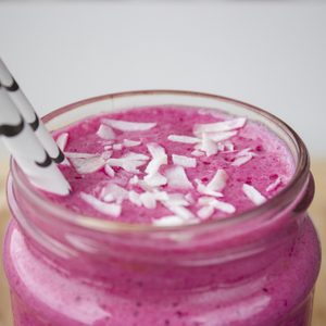 Smoothie coco-canneberge