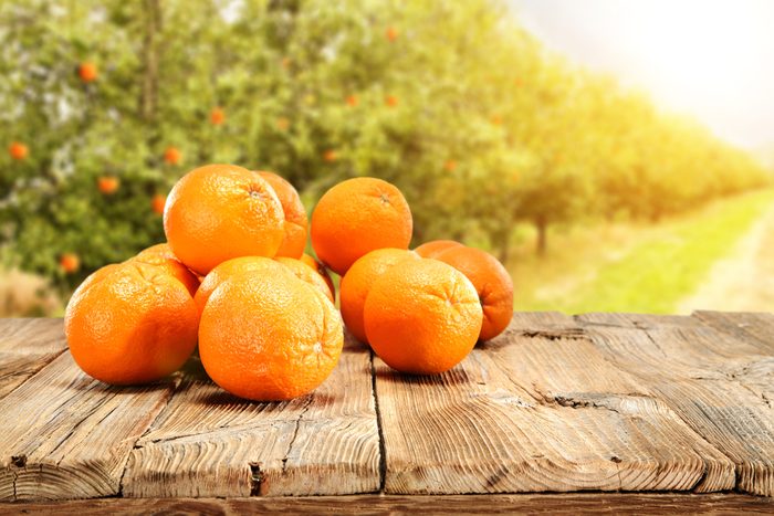 Une carence en vitamine C favorise l'embonpoint. 