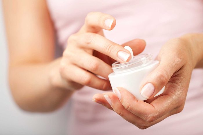 Préménopause: une peau plus sèche et des problèmes d'acné