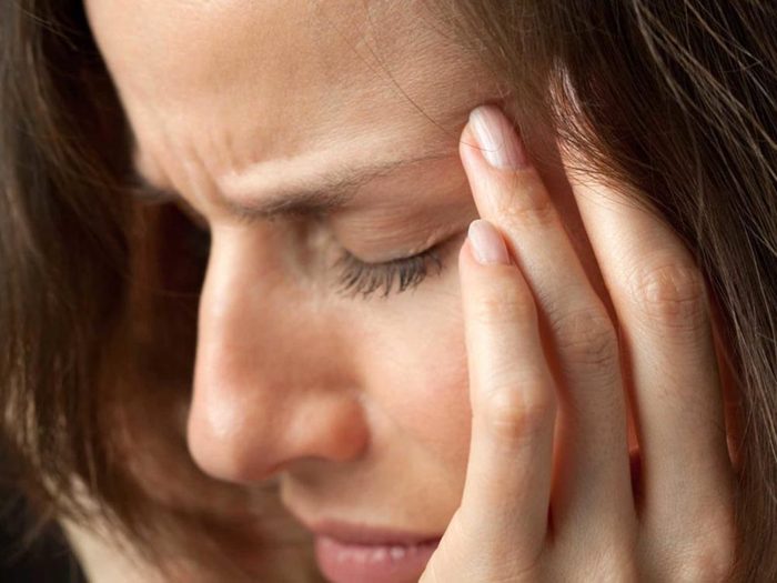 Apnée du sommeil et symptômes: Des maux de tête du matin peuvent indiquer une apnée du sommeil. 