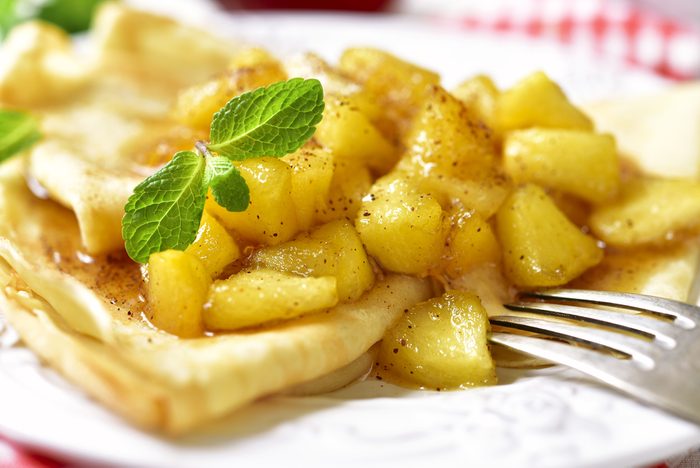 Notre meilleure recette de crêpes aux pommes.