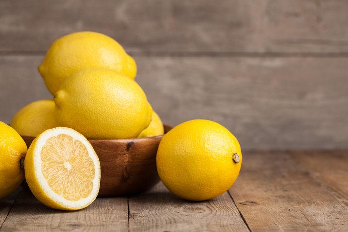 Aliment beauté : le citron pour exfolier et hydrater