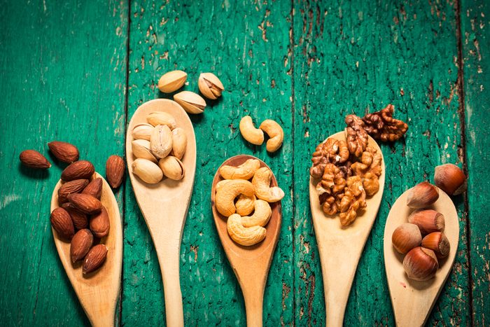Les noix et autres fruits secs ont la faveur des nutritionnistes.