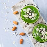 Smoothie au kale, lait d’amandes et yogourt grec contre les ballonnements