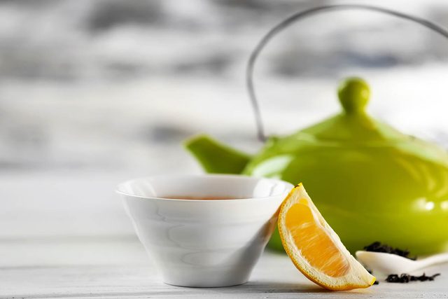 Pour calmer la toux, buvez un th au citron.