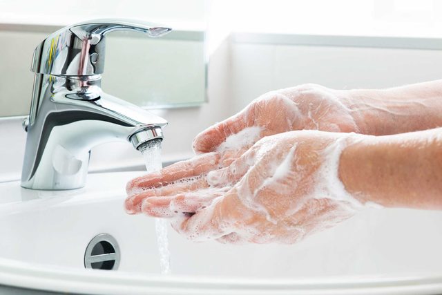 Pendant votre croisire, lavez-vous les mains rgulirement, les risques de virus et d'pidmies sont levs.