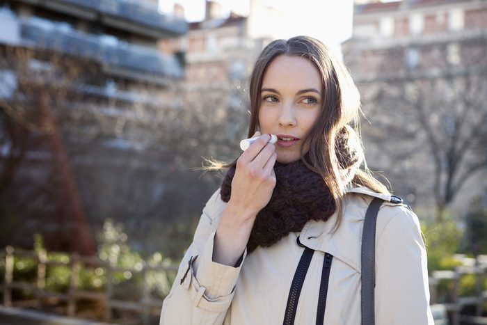 Moins cher, le baume à lèvre pour hommes peut être utiliser par les femmes.
