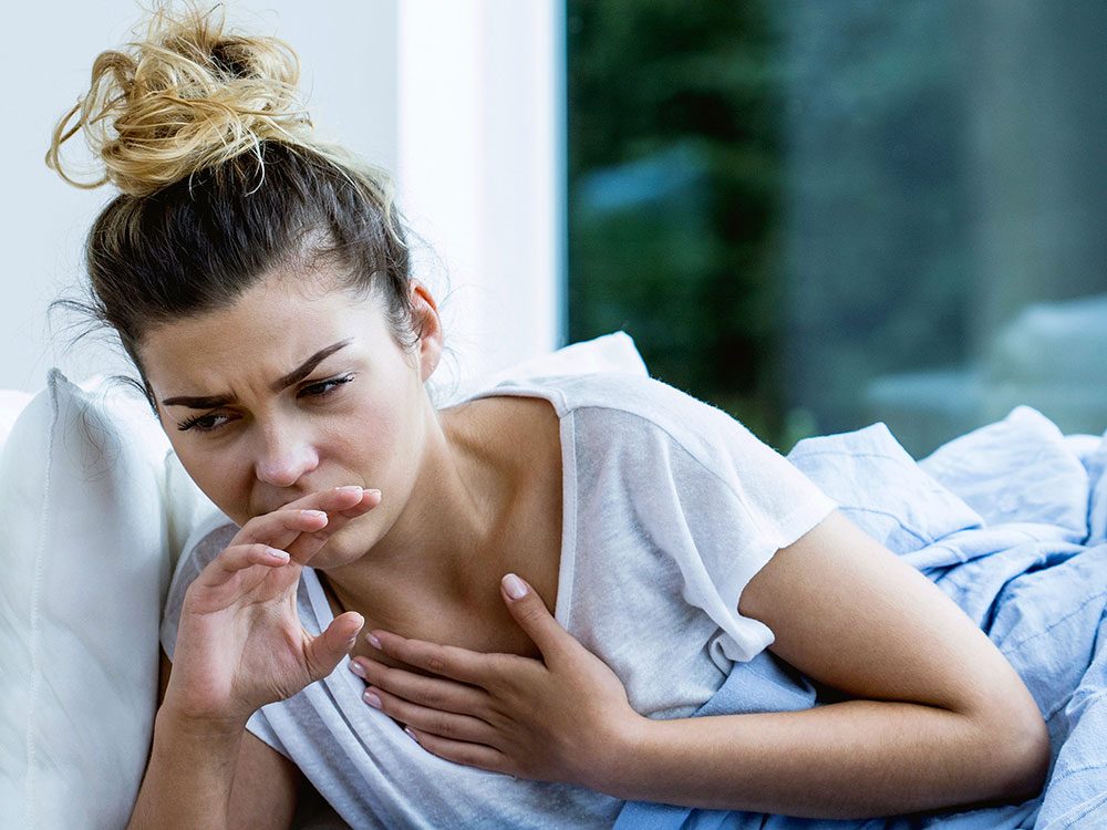 La nausée fait partie des symptômes du cancer des ovaires.