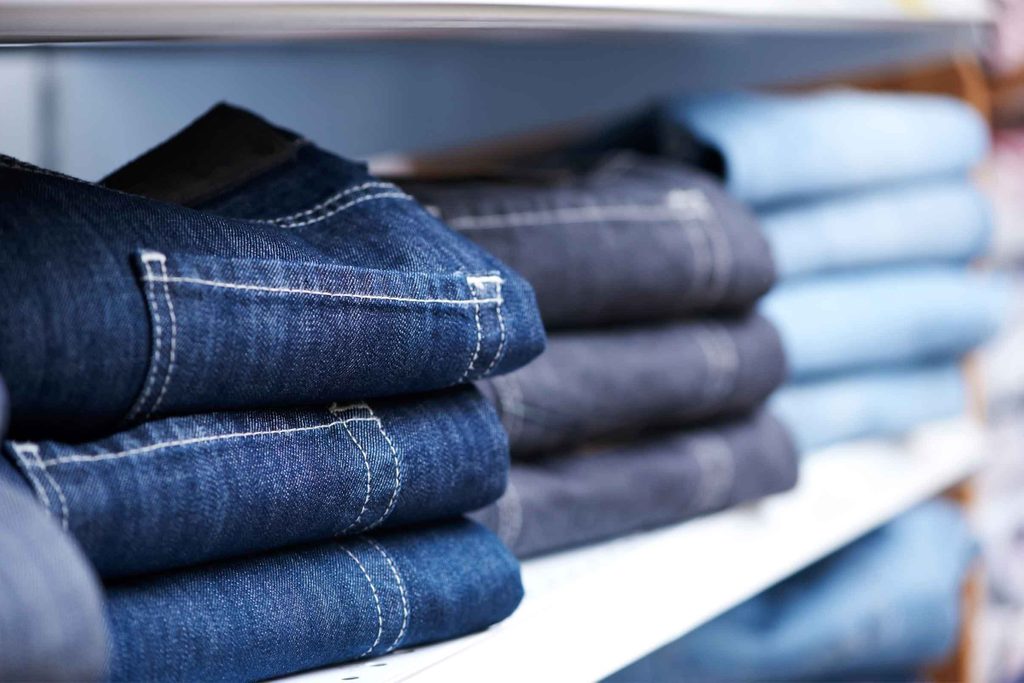 Si vous êtes entre deux tailles il se peut que vous ayez de la difficulté à trouver la bonne paire de jeans.