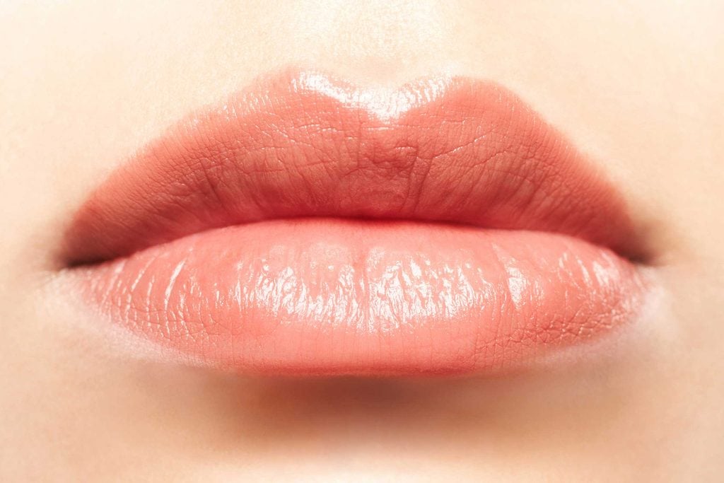 Certains de des produits de comblement à l’acide hyaluronique donnent du volume repulpant aux lèvres.
