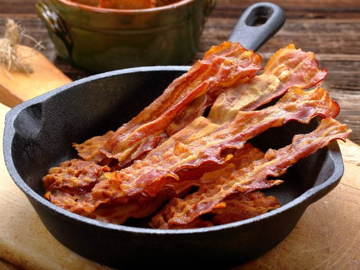 Le nitrite de sodium contenu dans le bacon est mauvais pour la santé. 